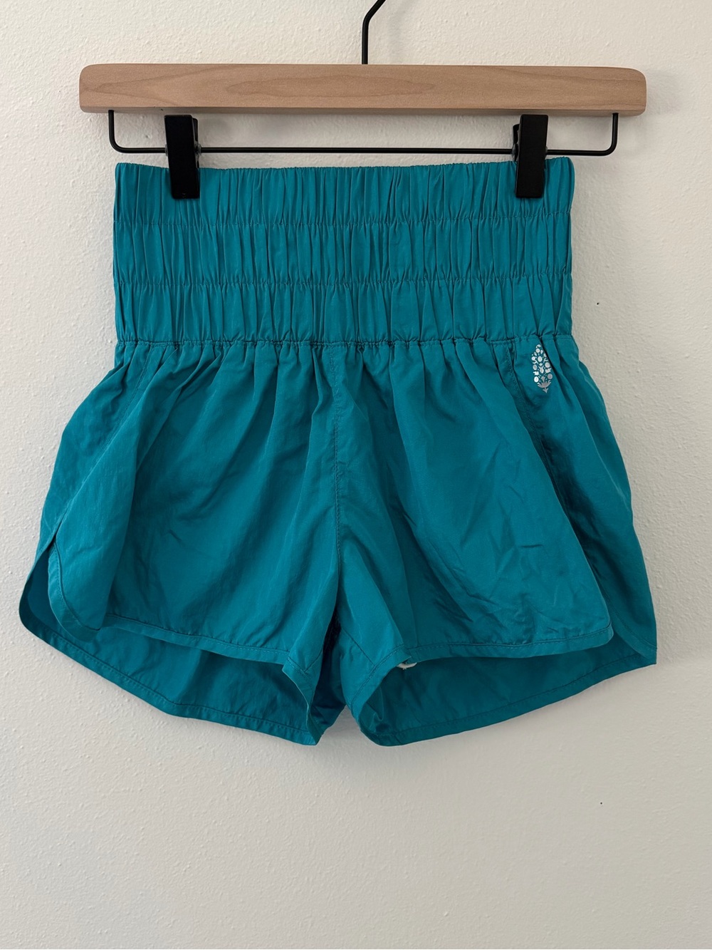 Free People FP Movement The Way Home Activewear Windbreaker Shorts Teal size xs